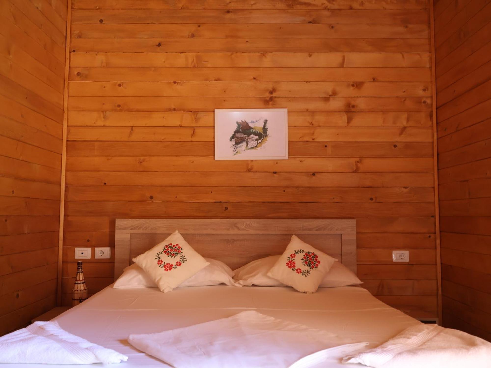Mik Hotel Valbona 外观 照片