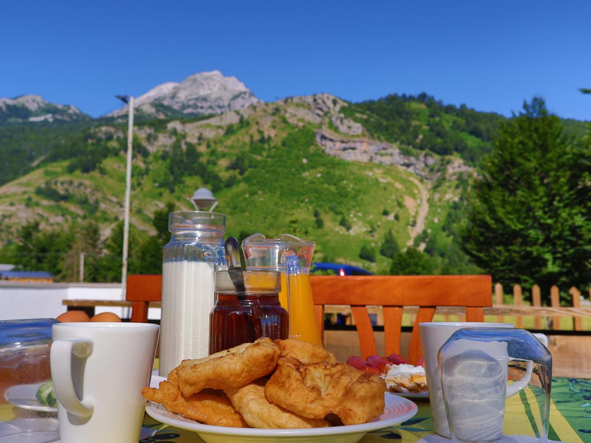 Mik Hotel Valbona 外观 照片