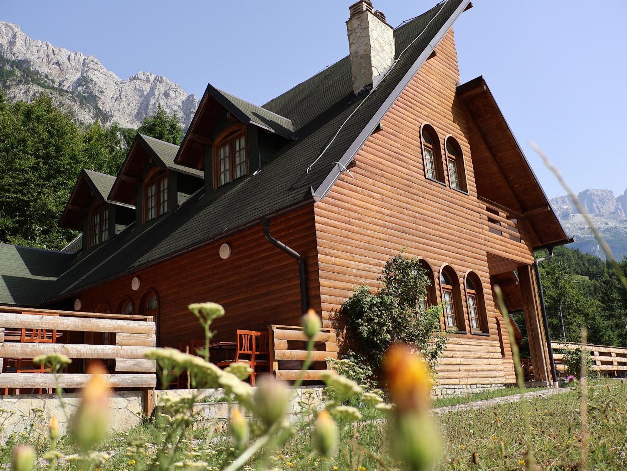 Mik Hotel Valbona 外观 照片