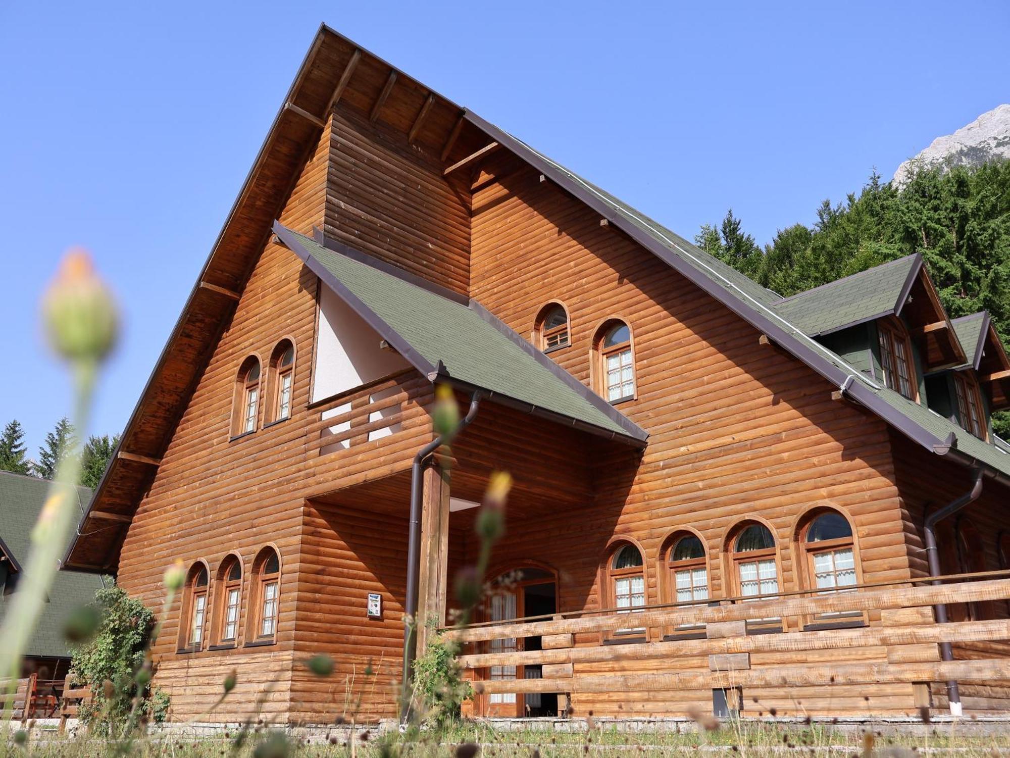 Mik Hotel Valbona 外观 照片