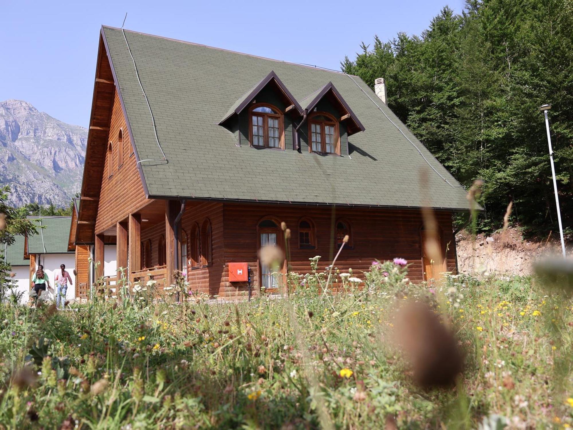 Mik Hotel Valbona 外观 照片