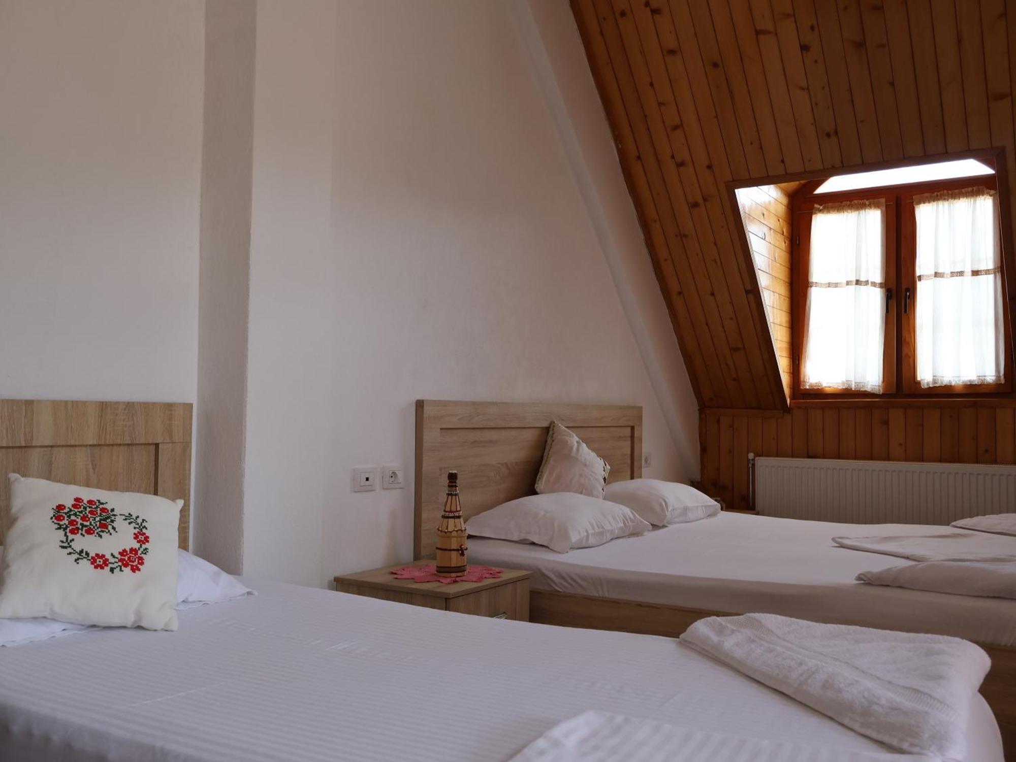 Mik Hotel Valbona 外观 照片